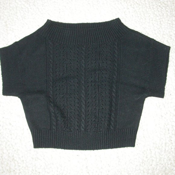 DKNY Black Short Sleeved Crop Pullover - Picture 7 of 9